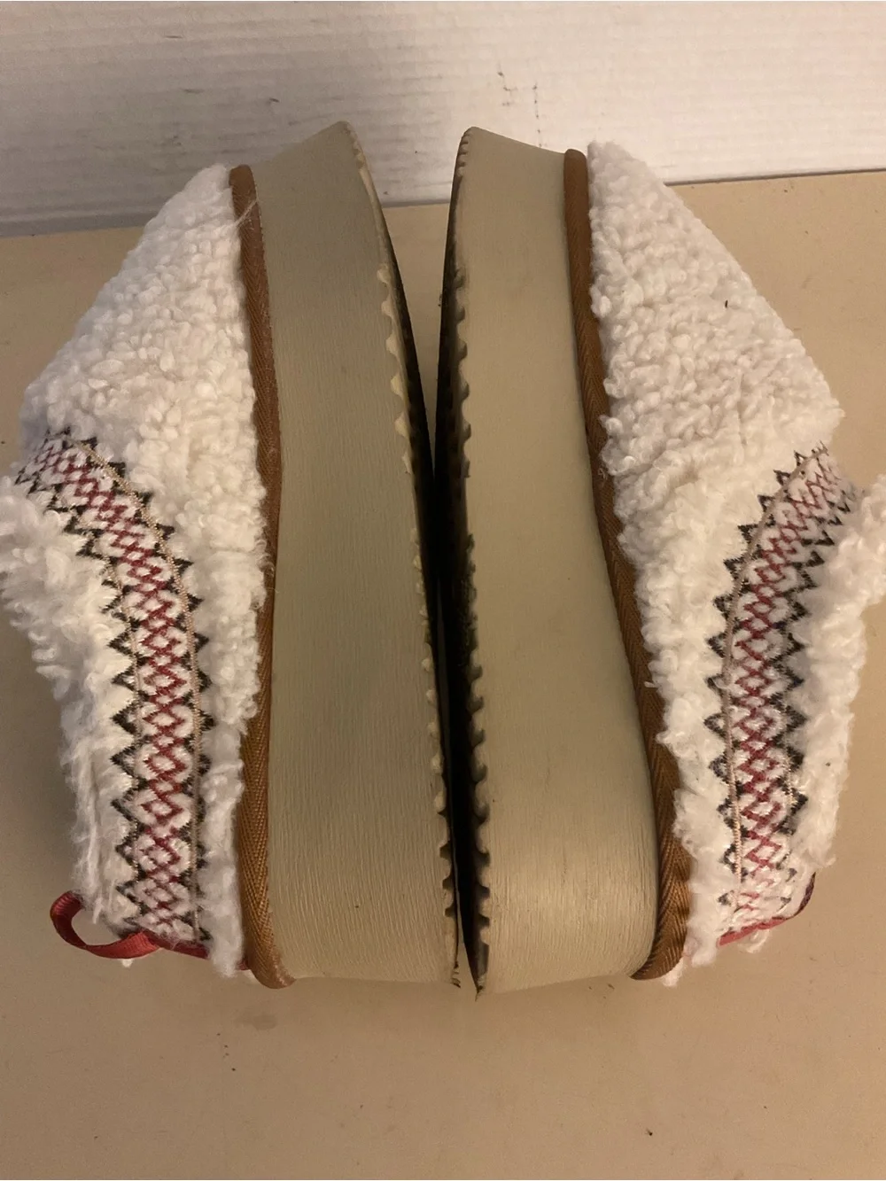 Women plush fuzzy faux fur fleece platform slipper boot mules US 6.5